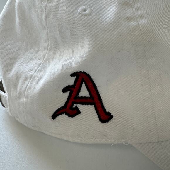 Omaha Bound Arkansas Razorbacks Hat Adjustable Strapback 2022 Baseball White - Picture 5 of 6
